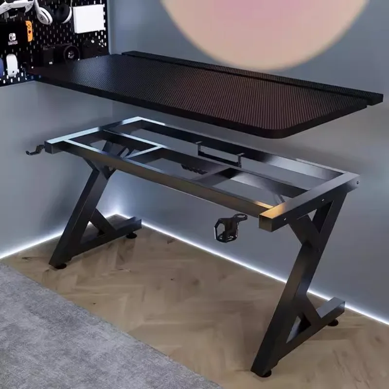 Q ミニマリスト ブラック コンピューター デスク デザイン - Desk Setup Designer のレビューと価格