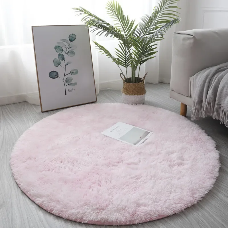 ウルトラソフトプラッシュラウンドラグマット - ふわふわのホ - Desk Setup Girly のレビューと価格