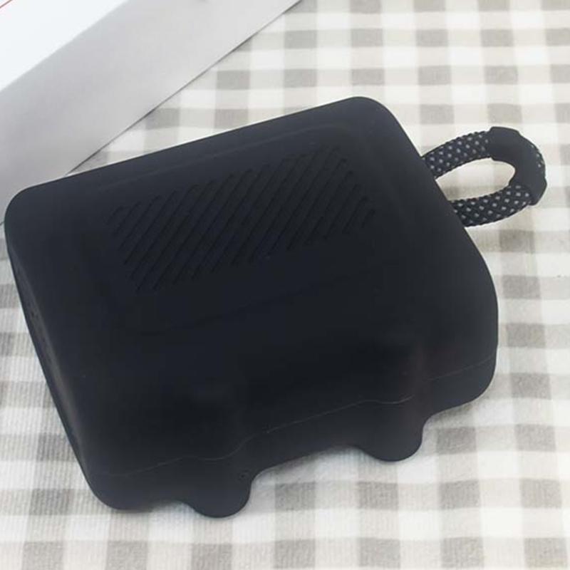 B03F クイックスリップオンスピーカースリーブ Go 3  - Desk Setup Reference のレビューと価格