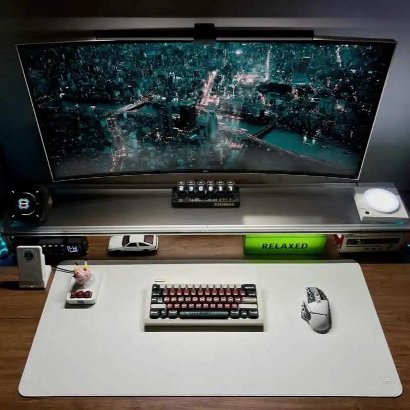 アルミニウムモニタースタンドアクリルデスクトップライザーラッ - Desk Setup Living Room のレビューと価格